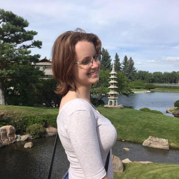 Meet your Posher, Emma - Picture 1 of 1